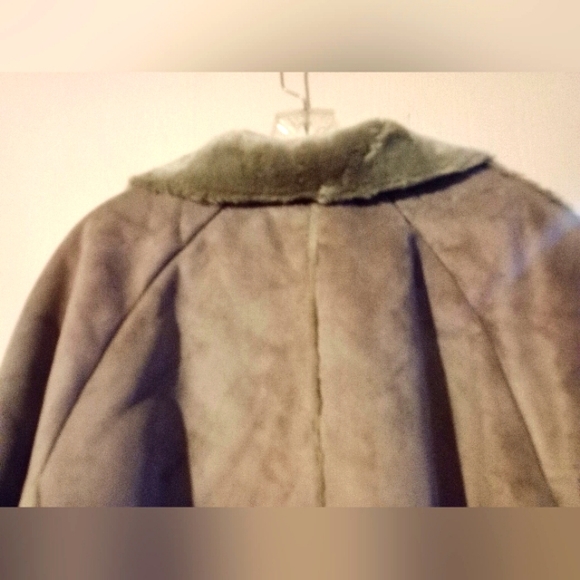 NWT Faux leather Coat w Faux Fur Lining sz.20w Light Gray - Picture 13 of 16